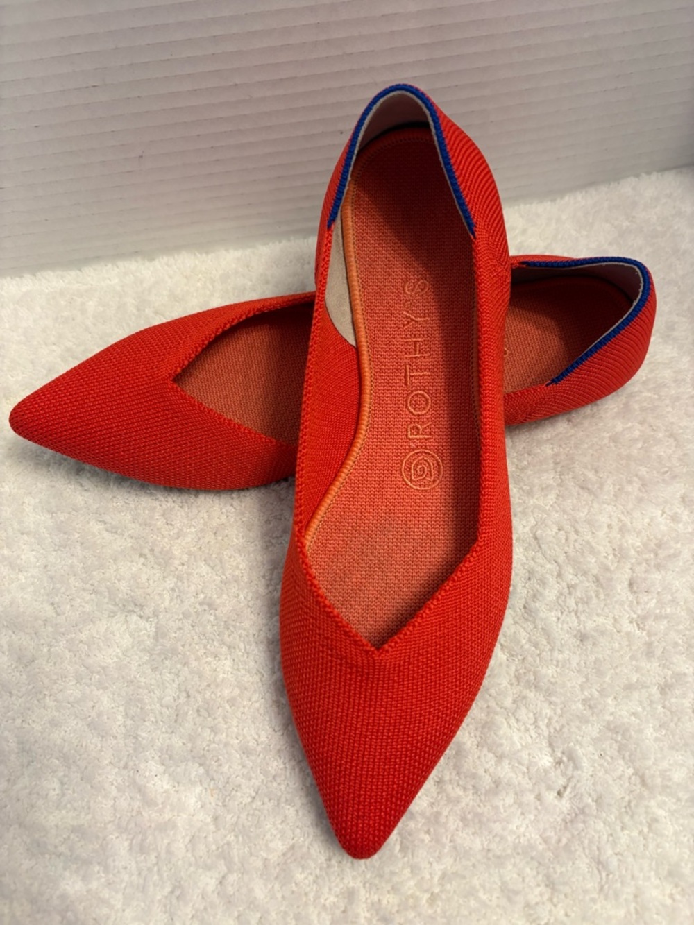 Rothys The Point Poppy Red Classic Comfort Womens Flats Size 7